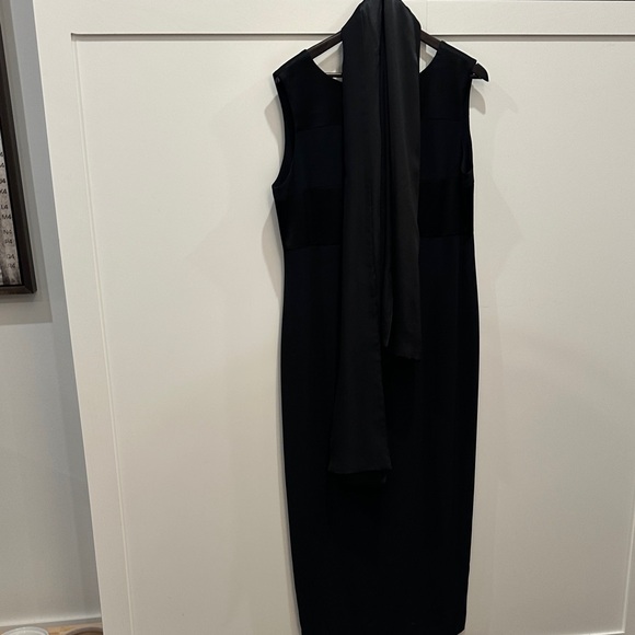 EUC Women’s Size 14 Black Sleeveless Formal Dress w/ Shawl - Picture 1 of 7